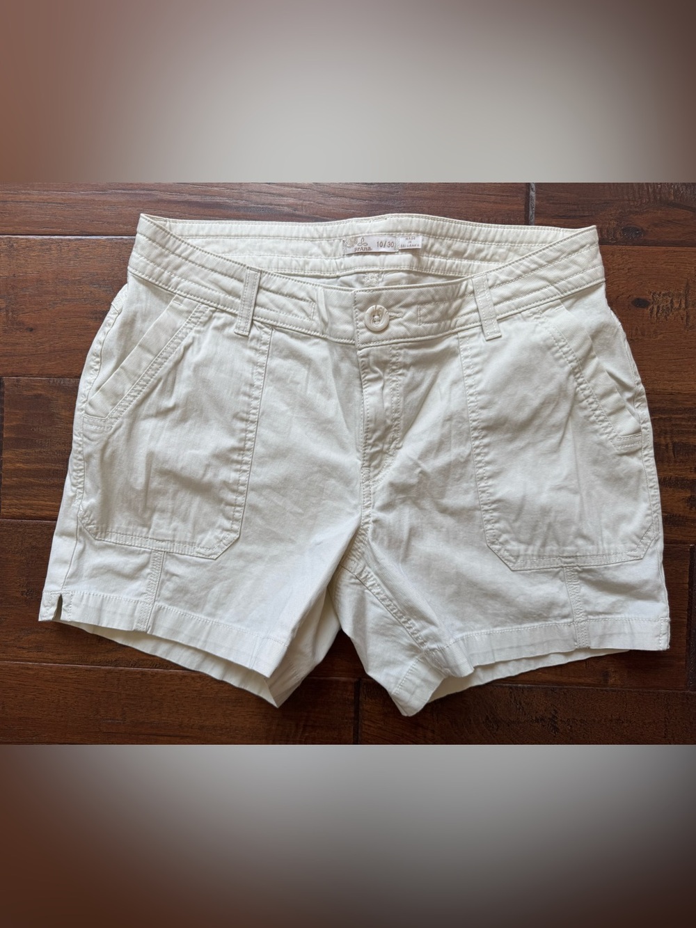 Prana Elle Women’s short cream cotton Size 10